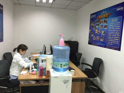 上海厚冠信息咨询有限公司西安分公司 专业信息咨询服务的区域拓展与价值实现